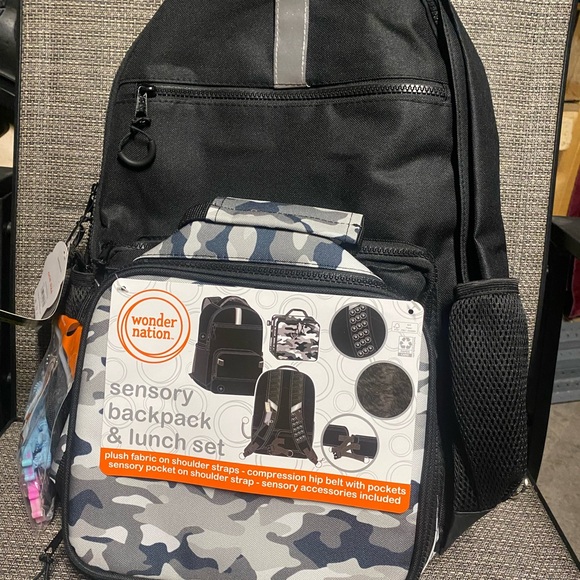 Wonder Nation Black and Camouflage Backpack Set - Picture 1 of 2